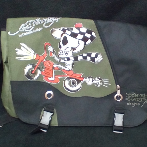 Ed Hardy Handbags - Ed Hardy Travel Cross body Bag